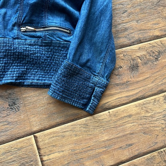 WHBM Denim Jacketet - Size 14 - Picture 5 of 14